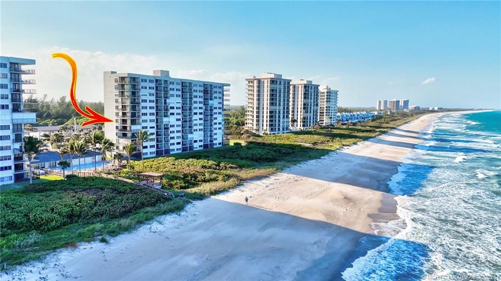 Photo of 4250 N Highway A1a Highway #608, Fort Pierce, FL 34949 (MLS # M20049058)