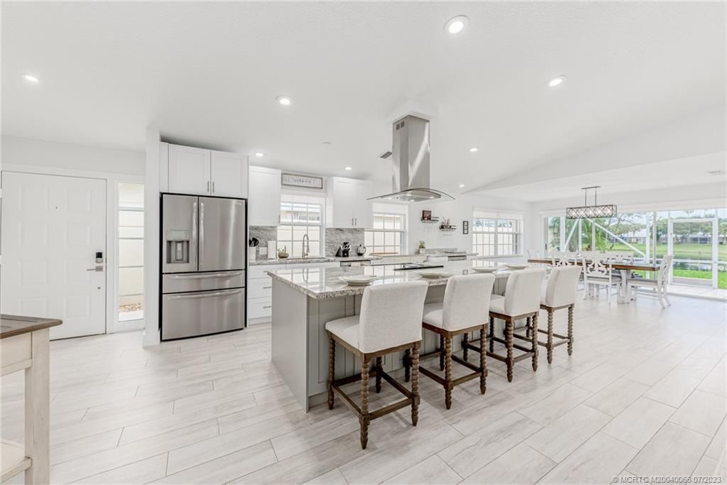 Photo of 2837 SW Ridgewood Place, Palm City, FL 34990 (MLS # M20040066)