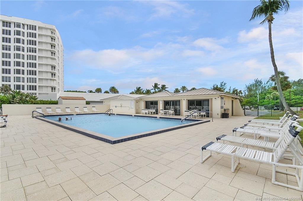 Jensen Beach, Florida 34957, United States, 2 Bedrooms Bedrooms, ,2 BathroomsBathrooms,Residential,Active,122880