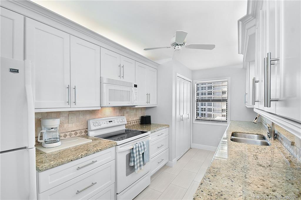 Jensen Beach, Florida 34957, United States, 2 Bedrooms Bedrooms, ,2 BathroomsBathrooms,Residential,Active,122880