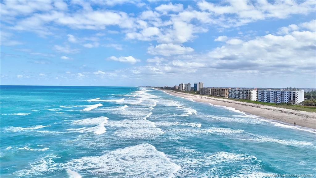 Jensen Beach, Florida 34957, United States, 2 Bedrooms Bedrooms, ,2 BathroomsBathrooms,Residential,Active,122880