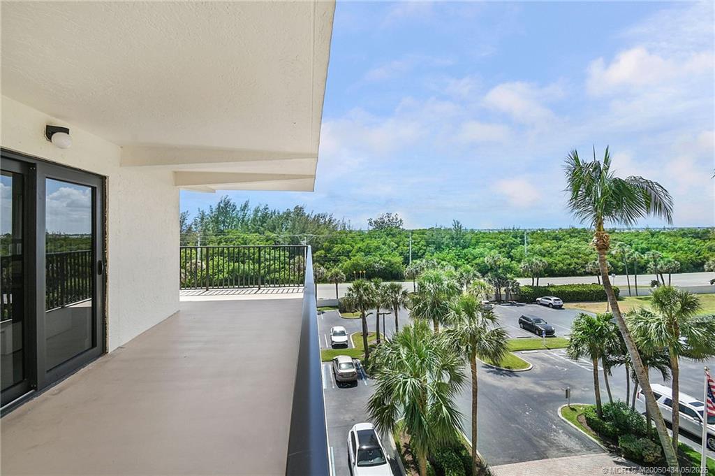 Jensen Beach, Florida 34957, United States, 2 Bedrooms Bedrooms, ,2 BathroomsBathrooms,Residential,Active,122880