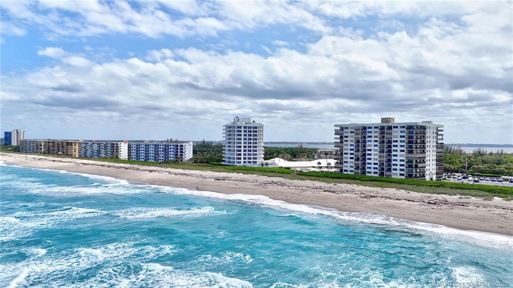 Jensen Beach, Florida 34957, United States, 2 Bedrooms Bedrooms, ,2 BathroomsBathrooms,Residential,Active,122880