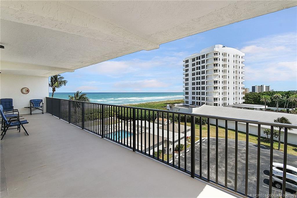 Jensen Beach, Florida 34957, United States, 2 Bedrooms Bedrooms, ,2 BathroomsBathrooms,Residential,Active,122880