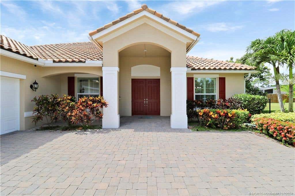 Photo of 1374 SW Janette Avenue, Port Saint Lucie, FL 34953 (MLS # M20045873)
