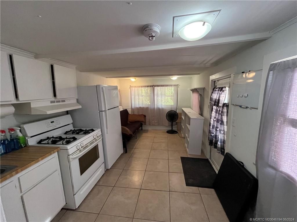 Photo of FL 34957 (MLS # M20045194)