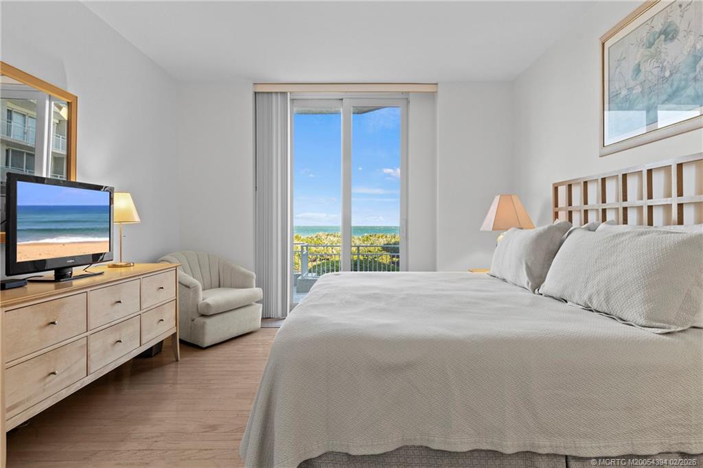 579 NE Plantation Road S-103