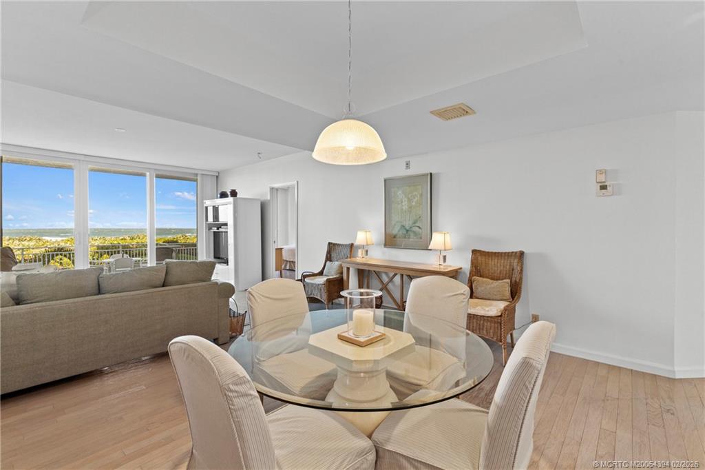 579 NE Plantation Road S-103