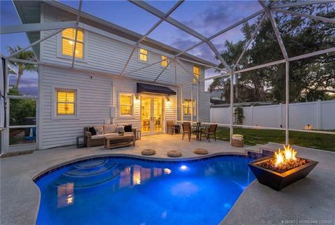 Photo of 516 SW Camden Avenue, Stuart, FL 34994 (MLS # M20053496)