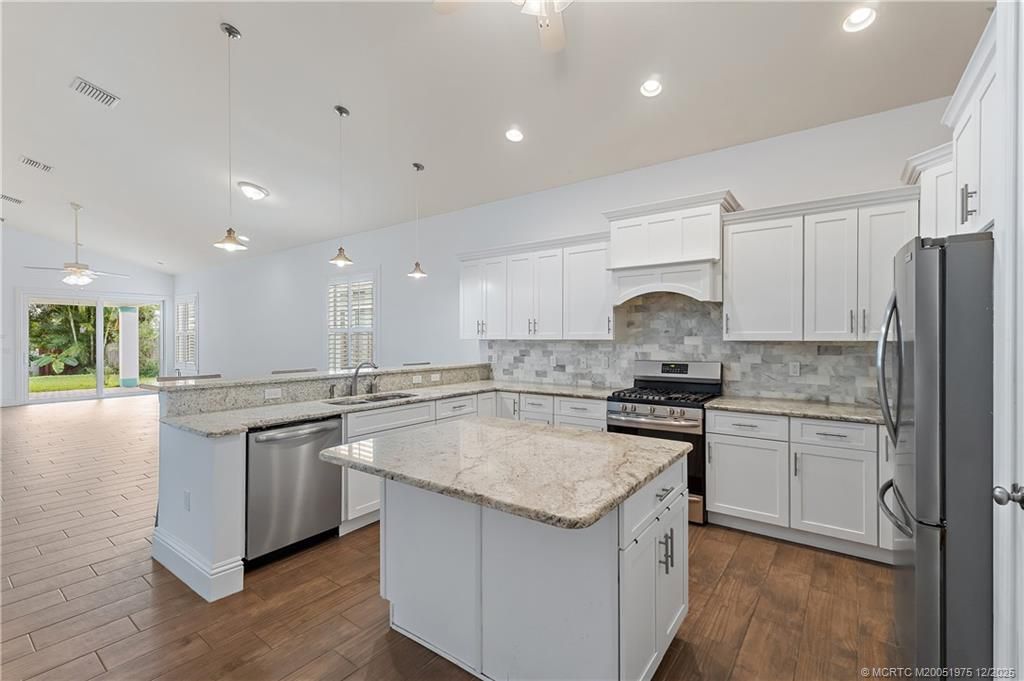 Photo of 942 SW 27th Street, Palm City, FL 34990 (MLS # M20051975)