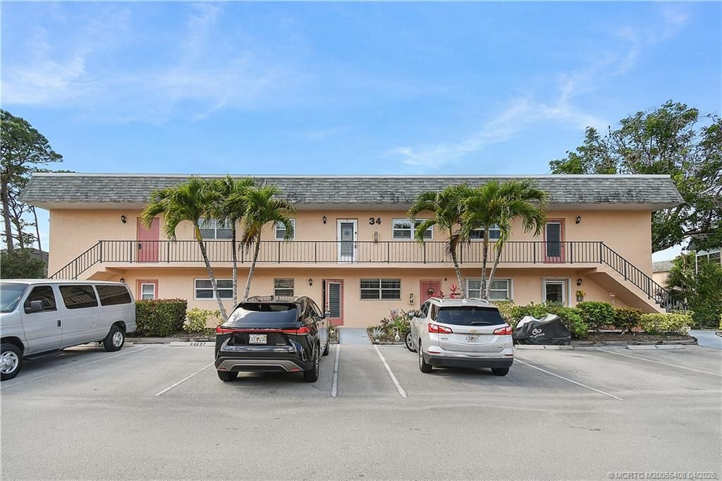 Photo of 2950 SE Ocean Boulevard #34-5, Stuart, FL 34996 (MLS # M20055408)