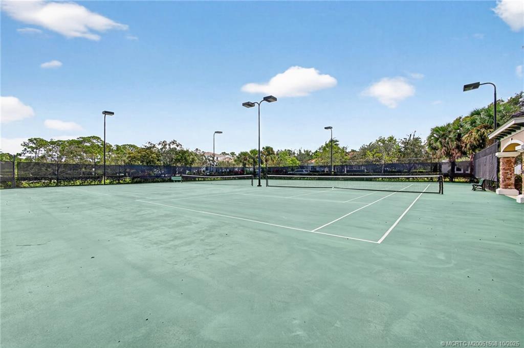 Palm City, Florida, 34990, United States, 3 Bedrooms Bedrooms, ,4 BathroomsBathrooms,Residential,Active,1903241