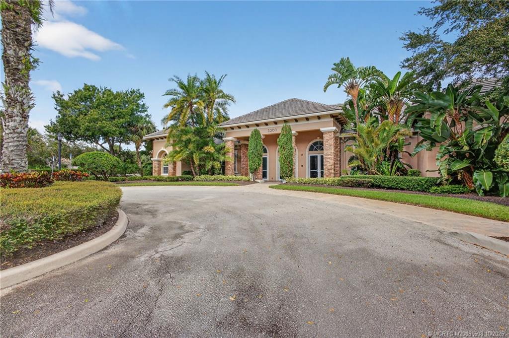 Palm City, Florida, 34990, United States, 3 Bedrooms Bedrooms, ,4 BathroomsBathrooms,Residential,Active,1903241