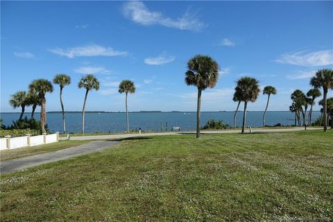 Homes For Sale - 4103 S Indian River Drive<br/> Fort Pierce, FL 34982