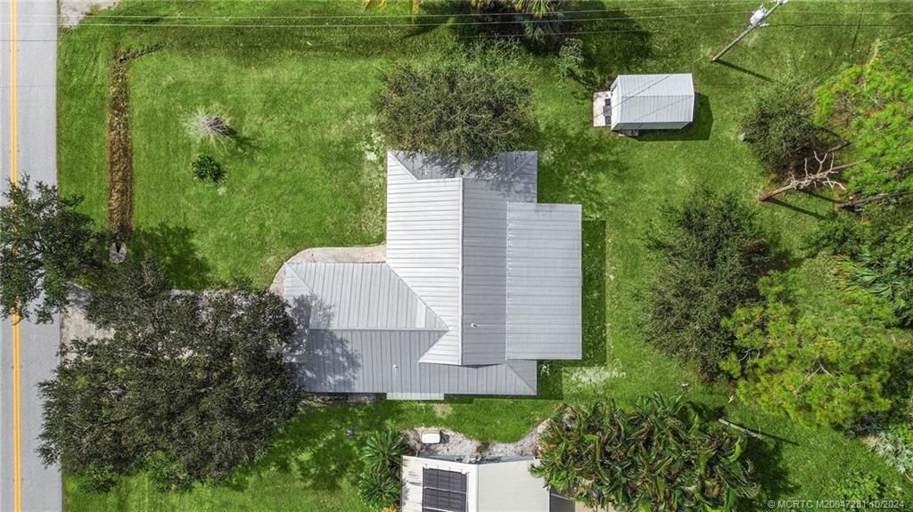 Photo of 6045 SE Circle Street, Hobe Sound, FL 33455 (MLS # M20047281)