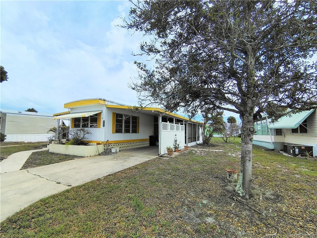 Photo of 2465 SE Penny Lane, Stuart, FL 34994 (MLS # M20054932)