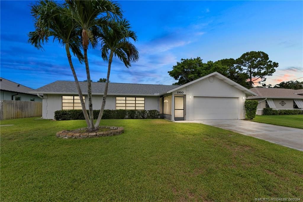 Photo of 1950 SE Camden Street, Port Saint Lucie, FL 34952 (MLS # M20045397)