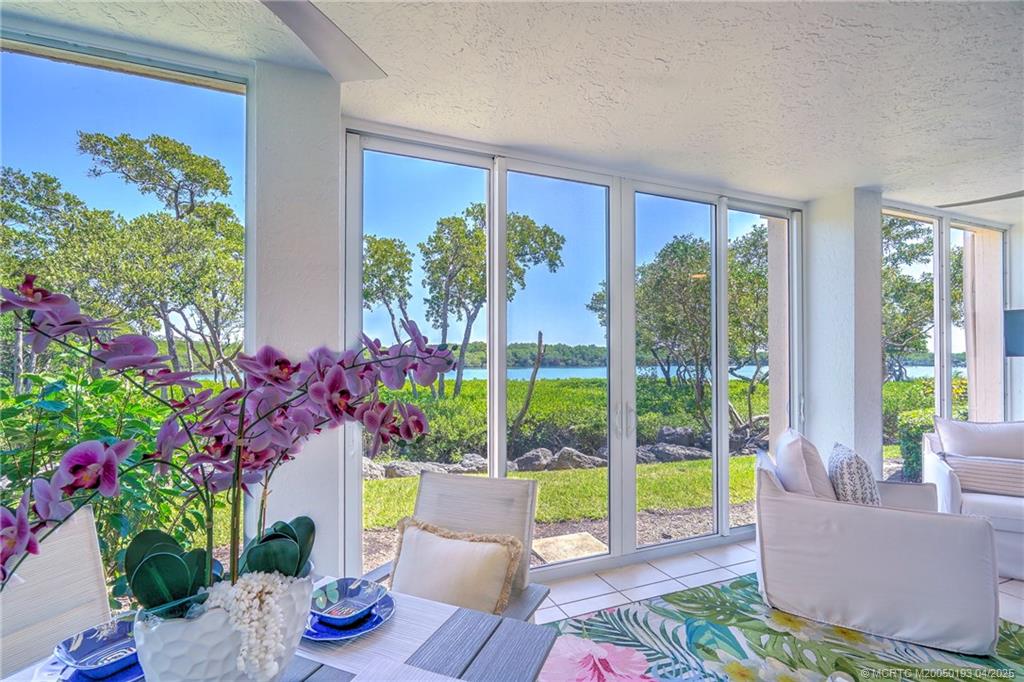 Stuart, Florida 34996, United States, 3 Bedrooms Bedrooms, ,3 BathroomsBathrooms,Residential,Active,110805