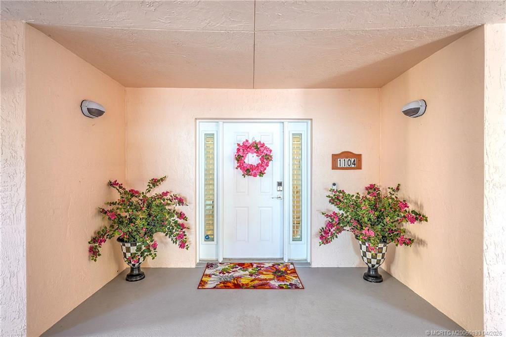 Stuart, Florida 34996, United States, 3 Bedrooms Bedrooms, ,3 BathroomsBathrooms,Residential,Active,110805