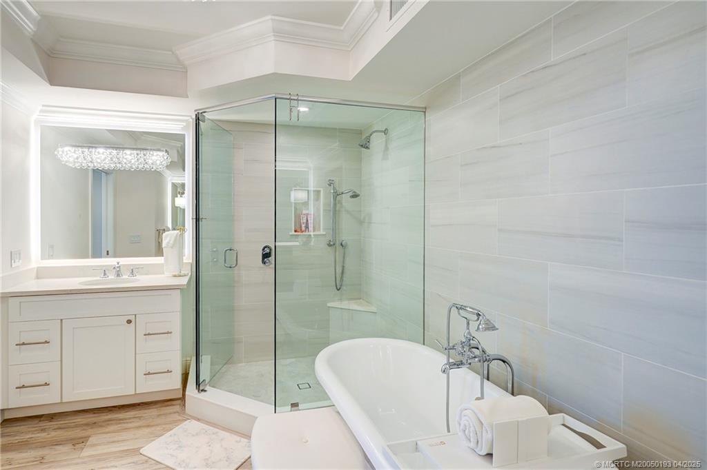 Stuart, Florida 34996, United States, 3 Bedrooms Bedrooms, ,3 BathroomsBathrooms,Residential,Active,110805