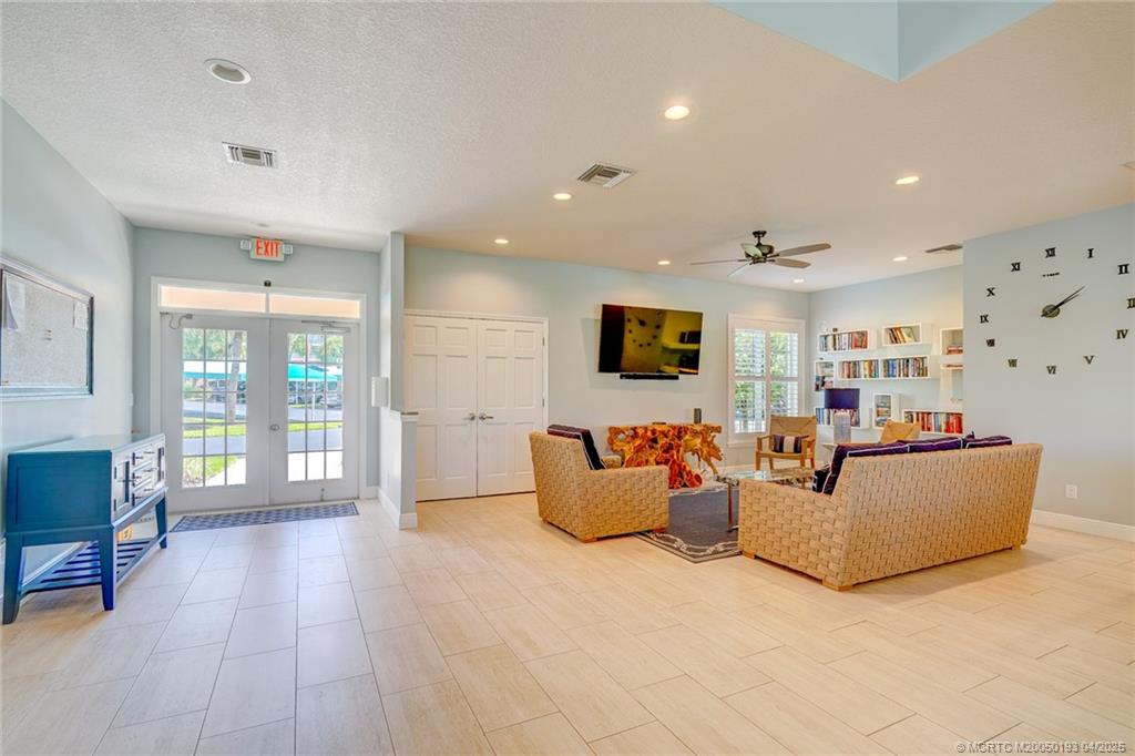 Stuart, Florida 34996, United States, 3 Bedrooms Bedrooms, ,3 BathroomsBathrooms,Residential,Active,110805