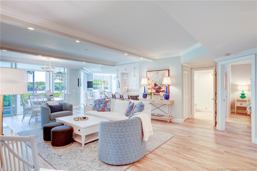 Stuart, Florida 34996, United States, 3 Bedrooms Bedrooms, ,3 BathroomsBathrooms,Residential,Active,110805