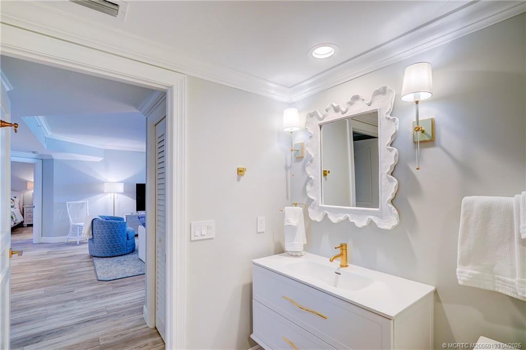 Stuart, Florida 34996, United States, 3 Bedrooms Bedrooms, ,3 BathroomsBathrooms,Residential,Active,110805