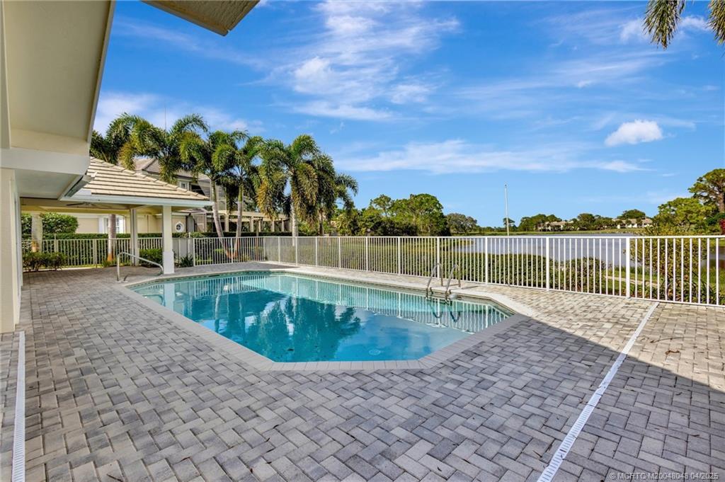 2500 NW Hollyberry Lane