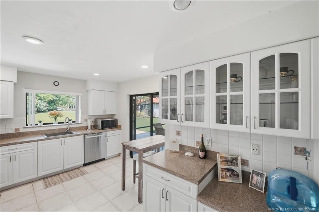 Photo of 3704 SW Pheasant Run, Palm City, FL 34990 (MLS # M20055708)