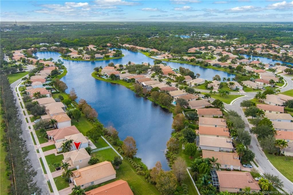 Photo of 1471 SE Legacy Cove Circle, Stuart, FL 34997 (MLS # M20048129)