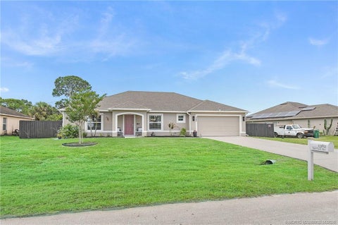 Homes For Sale - 1382 SW Crest Avenue<br/> Saint Lucie County, Port St. Lucie, FL 34953