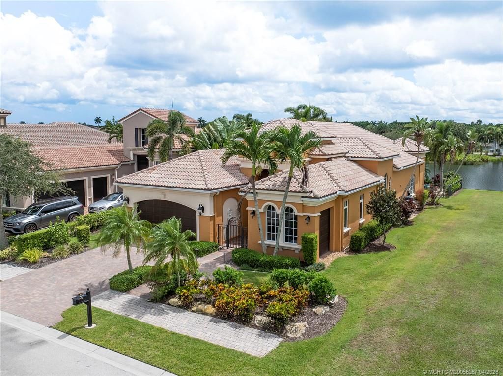 Photo of 130 SE Bella Strano, Port Saint Lucie, FL 34984 (MLS # M20055257)