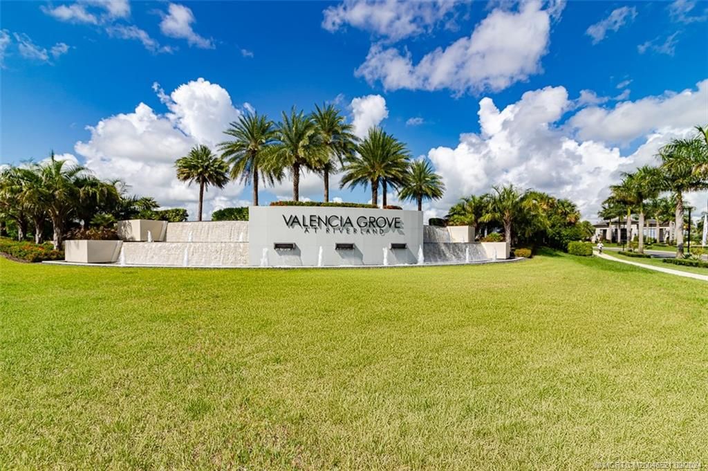 Photo of 11993 SW Water Lily Terrace, Port Saint Lucie, FL 34987 (MLS # M20046521)