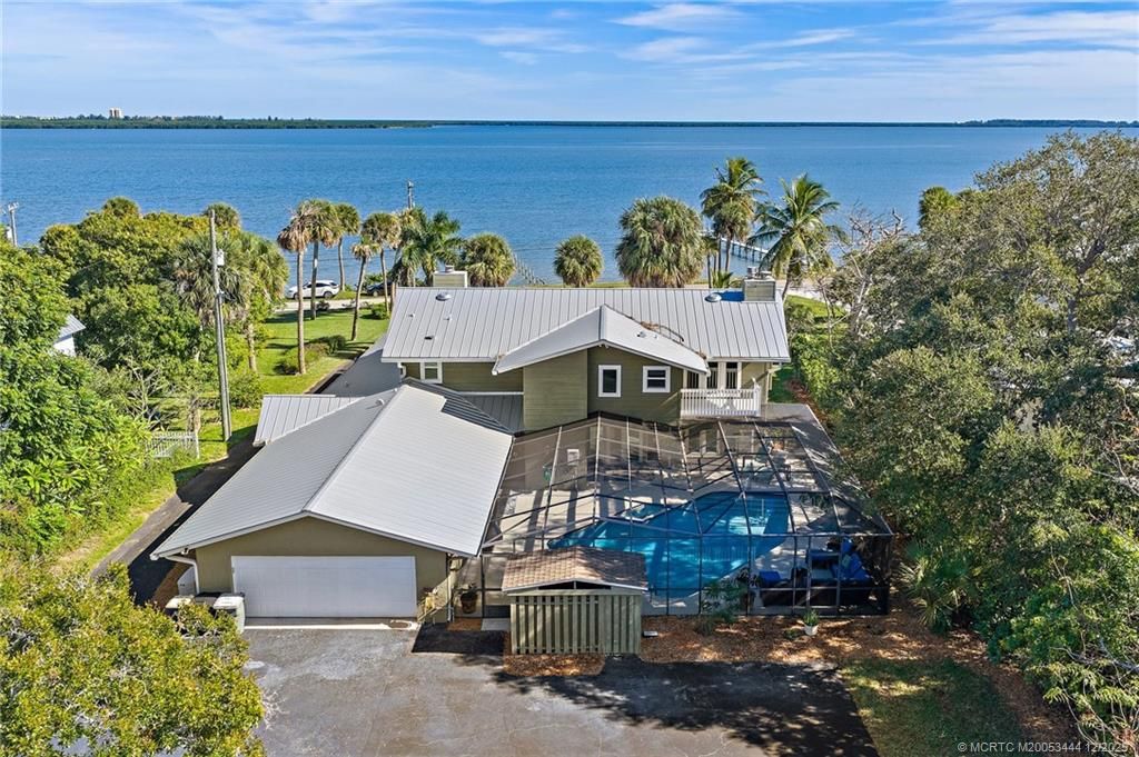 Photo of 2315 S Indian River Drive, Fort Pierce, FL 34950 (MLS # M20053444)