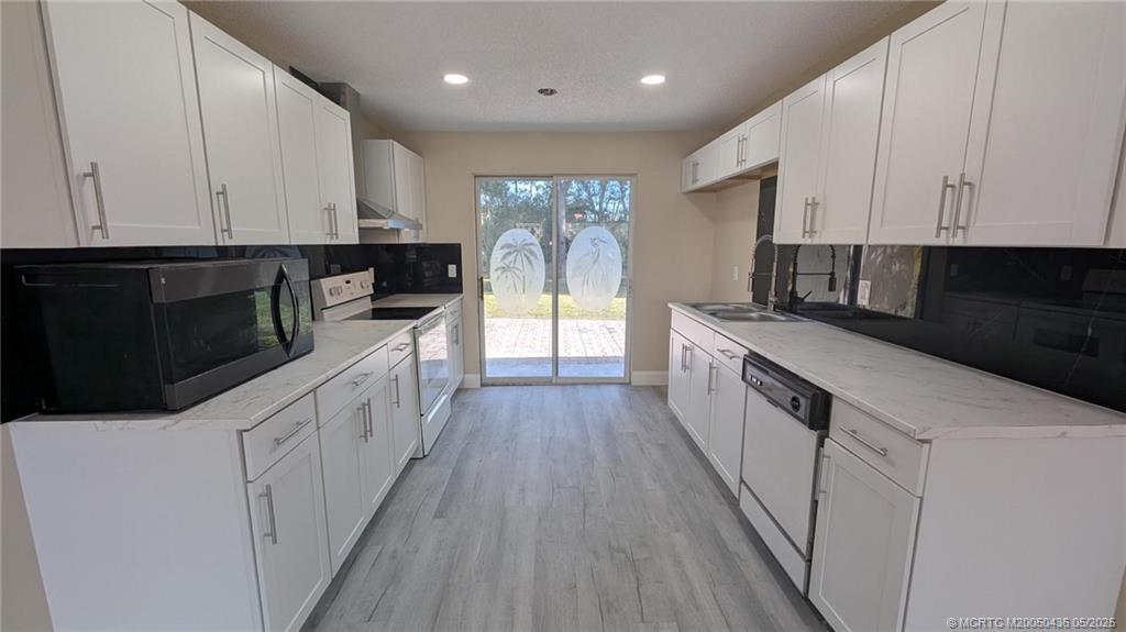 3741 SE Dixie Ross Street 3741 & 3743