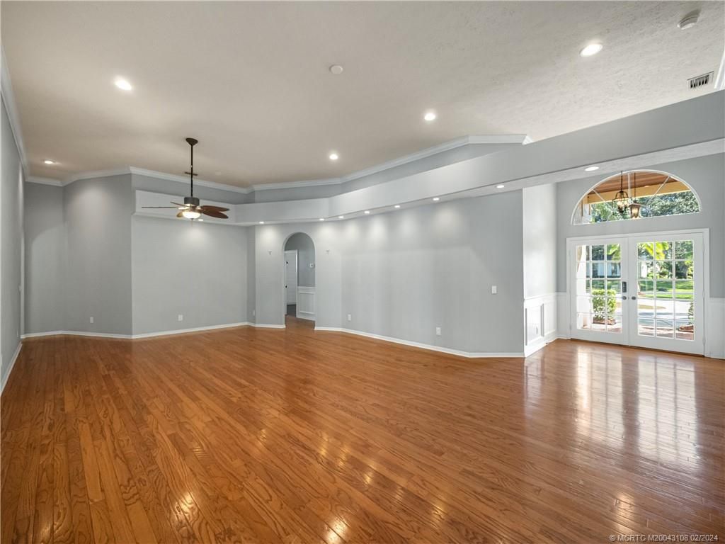 Photo of 2108 SW Hunters Club Way, Palm City, FL 34990 (MLS # M20043108)