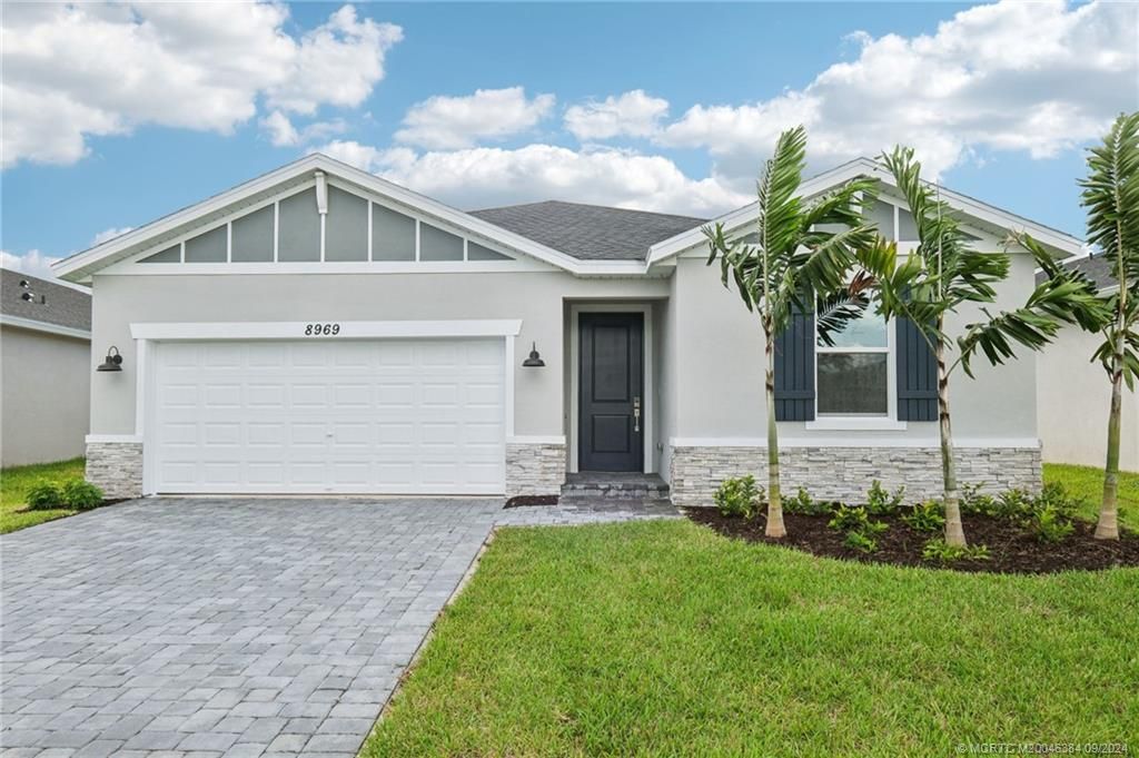 Photo of 8969 Dahlia Circle, Port Saint Lucie, FL 34986 (MLS # M20046384)