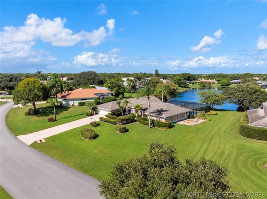 2118 NE GINGER TER, JENSEN BEACH, FL 34957 - Image a18b9b2b7e1b51b2c073ed1dfe2c140a/3050045799