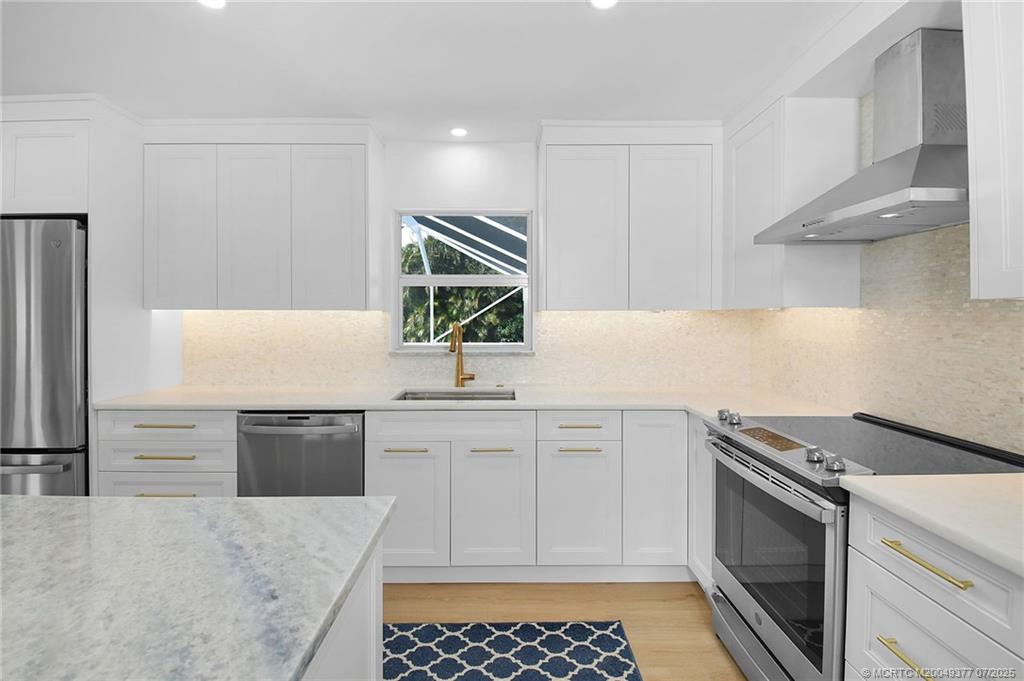 Stuart, Florida 34994, United States, 4 Bedrooms Bedrooms, ,4 BathroomsBathrooms,Residential,Active,79376