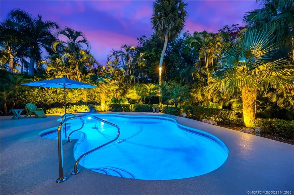 Photo of 121 Hillcrest Drive, Stuart, FL 34996 (MLS # M20050293)