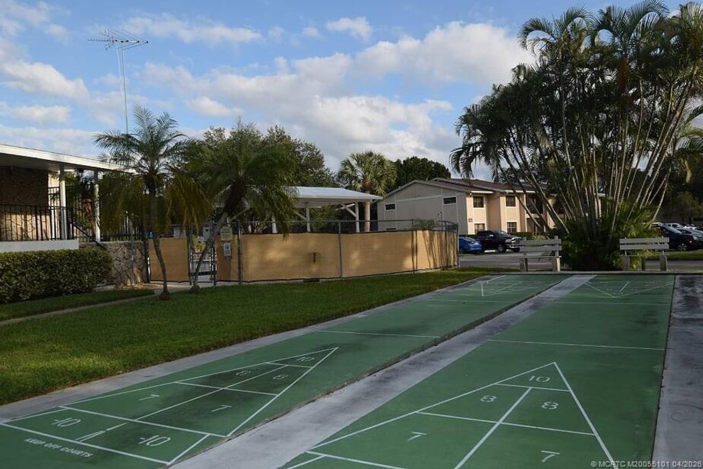 Photo of 2124 SE Edler Drive, Stuart, FL 34994 (MLS # M20055101)