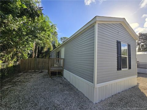 Photo of 112 NE 18th Street, Stuart, FL 34994 (MLS # M20052576)