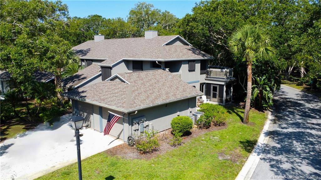 Photo of 5300 SE Schooner Oaks Way, Stuart, FL 34997 (MLS # M20039700)