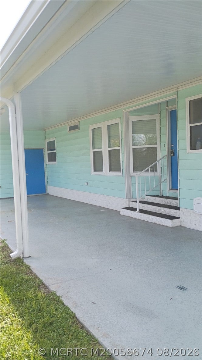 Photo of 67 Umber Court, Fort Myers, FL 33912 (MLS # M20056674)