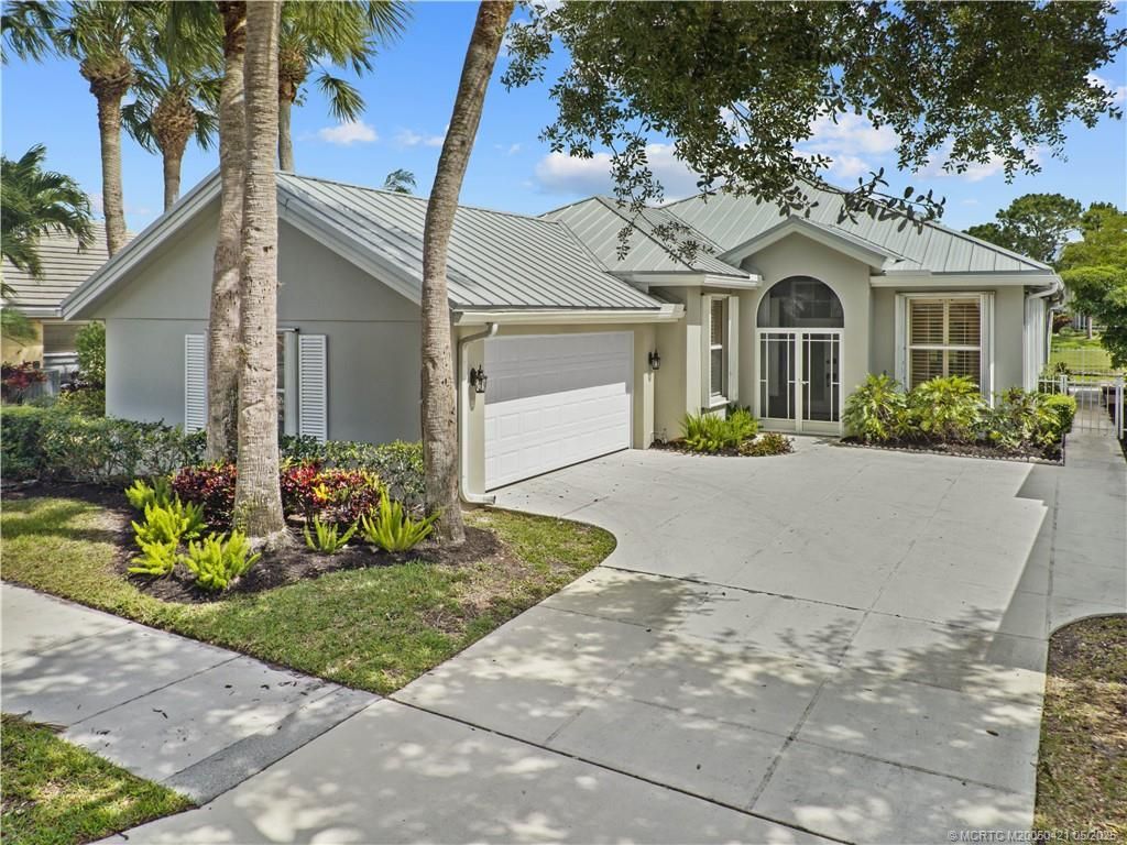 Photo of 2905 SW Brighton Way, Palm City, FL 34990 (MLS # M20050421)