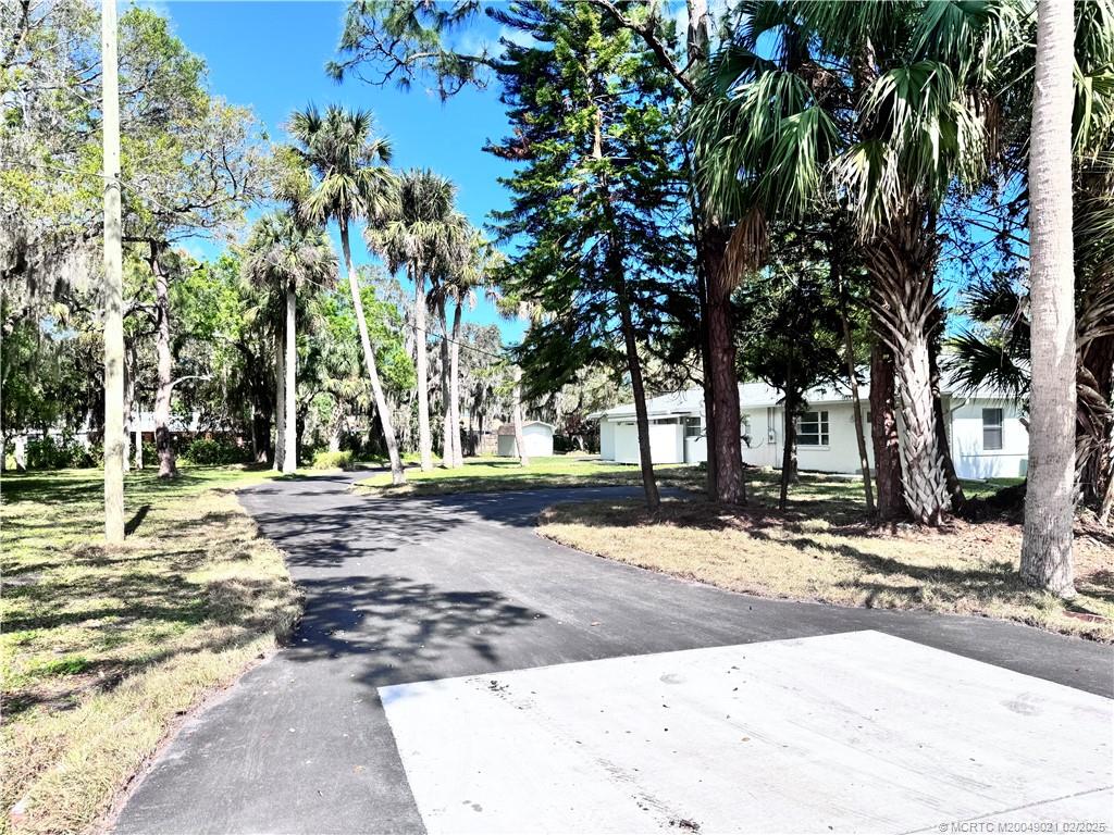 2590 Rainbow Drive