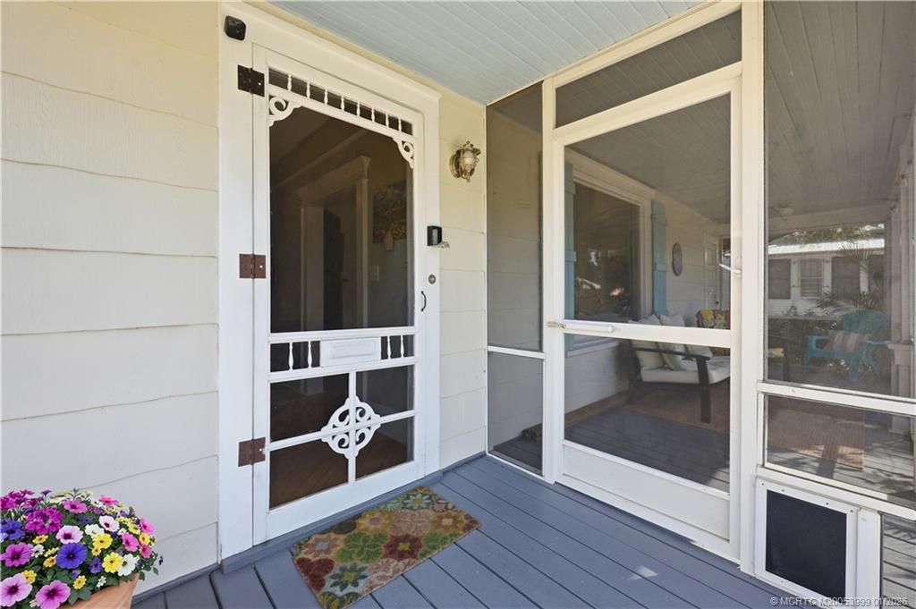 Photo of 127 M L KING Avenue, St Augustine, FL 32084 (MLS # M20053999)