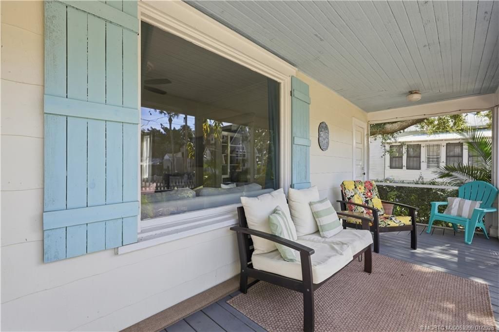 Photo of 127 M L KING Avenue, St Augustine, FL 32084 (MLS # M20053999)