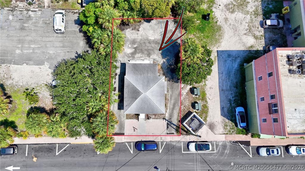 Photo of 309 SE Denver Avenue, Stuart, FL 34994 (MLS # M20056477)