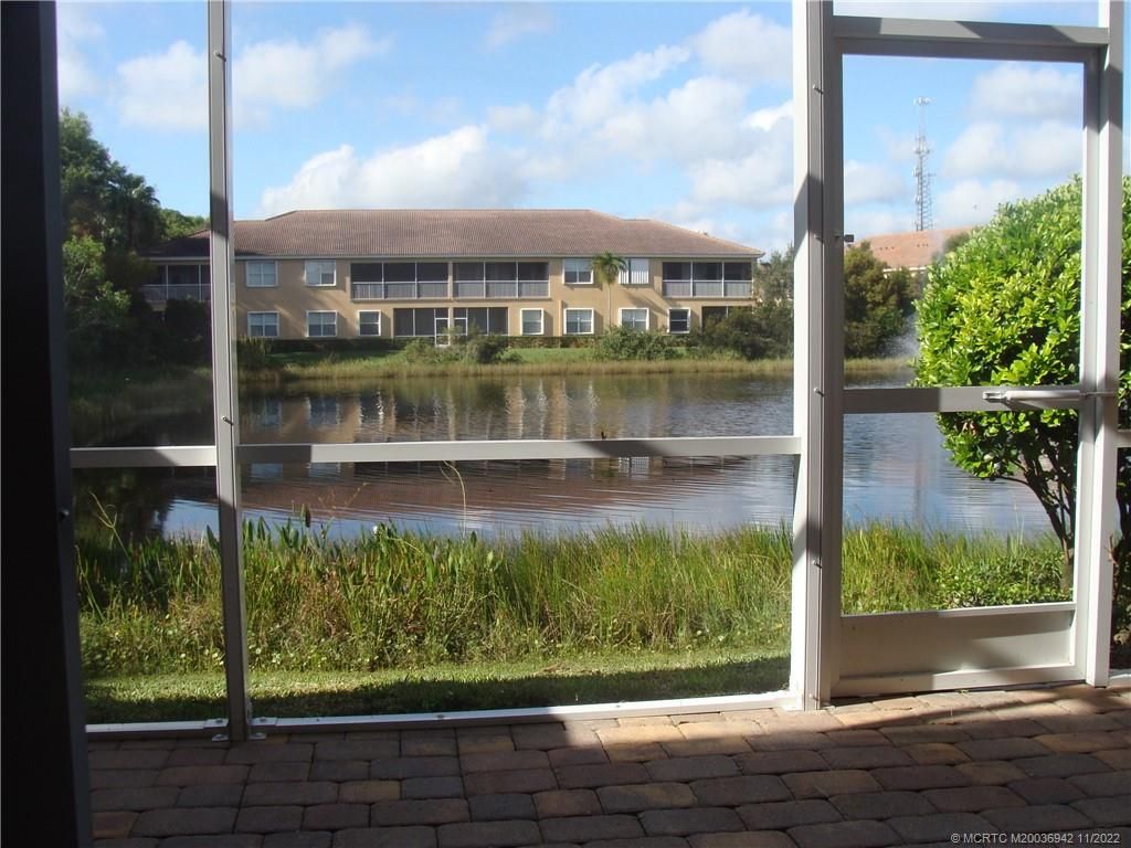 Photo of 524 SW Glen Crest Way, Stuart, FL 34997 (MLS # M20036942)